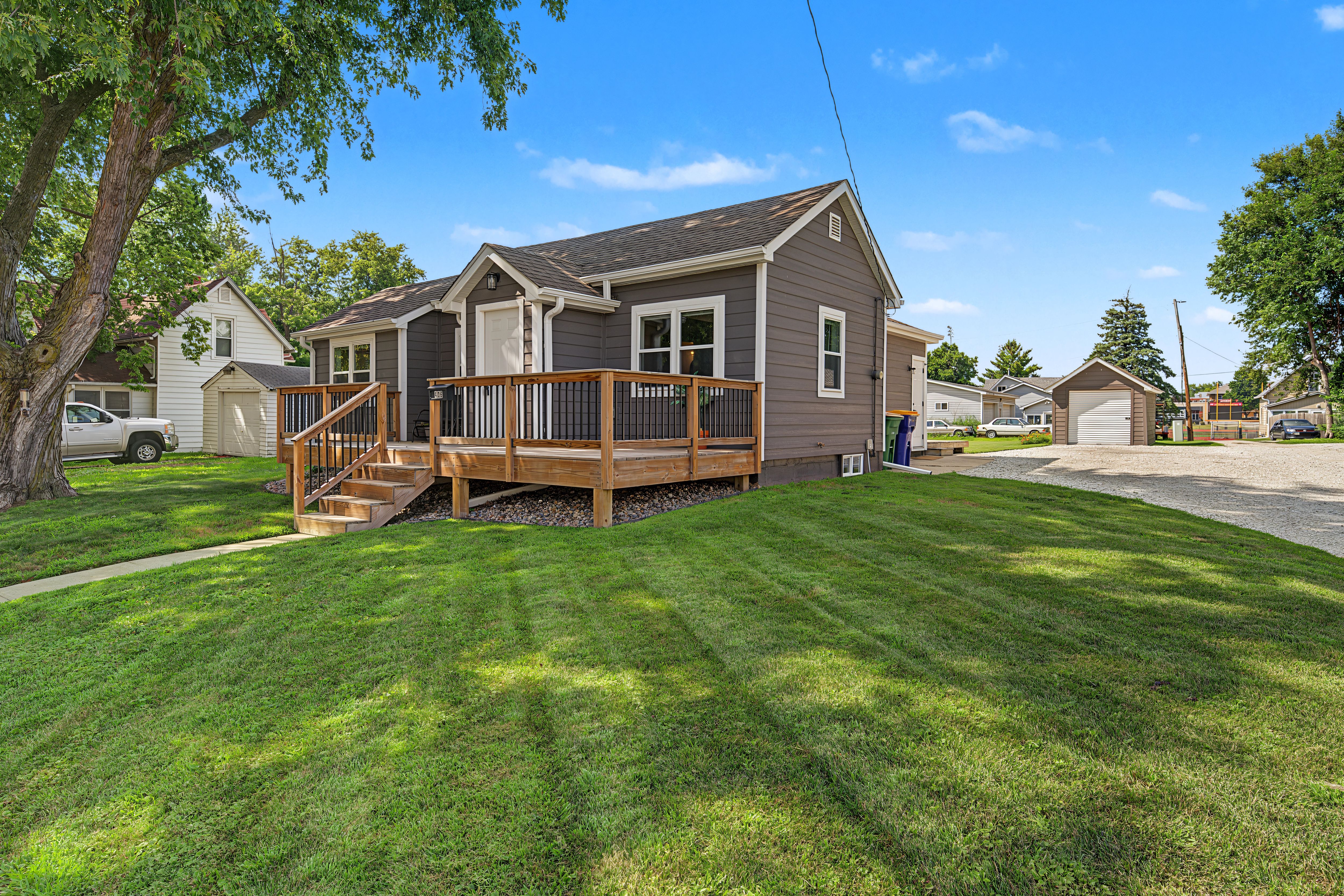 Listing Photo: 406 W Boston Ave, Indianola, IA 50125-2